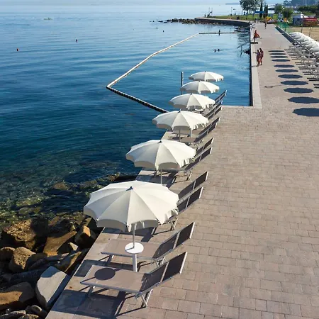 Lazar Terrace Apartment Izola Exterior photo
